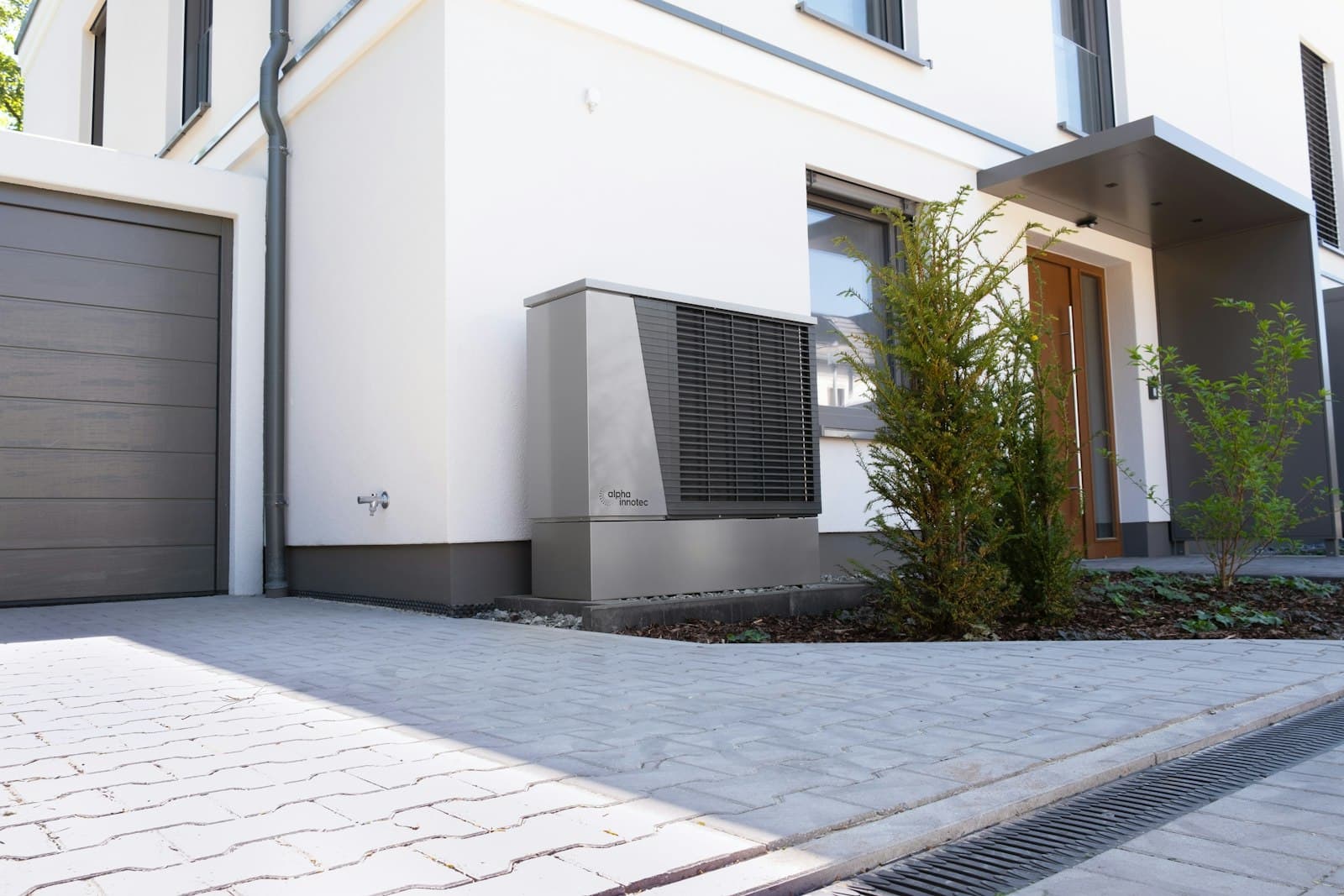 Solar plus Wärmepumpe 2026: Warum die Kombination der ehrlichste Schritt ist (mit Schweizer Beispielrechnung)
